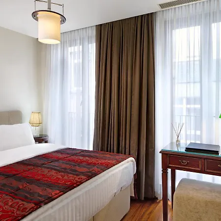 Galateia Apartahotel